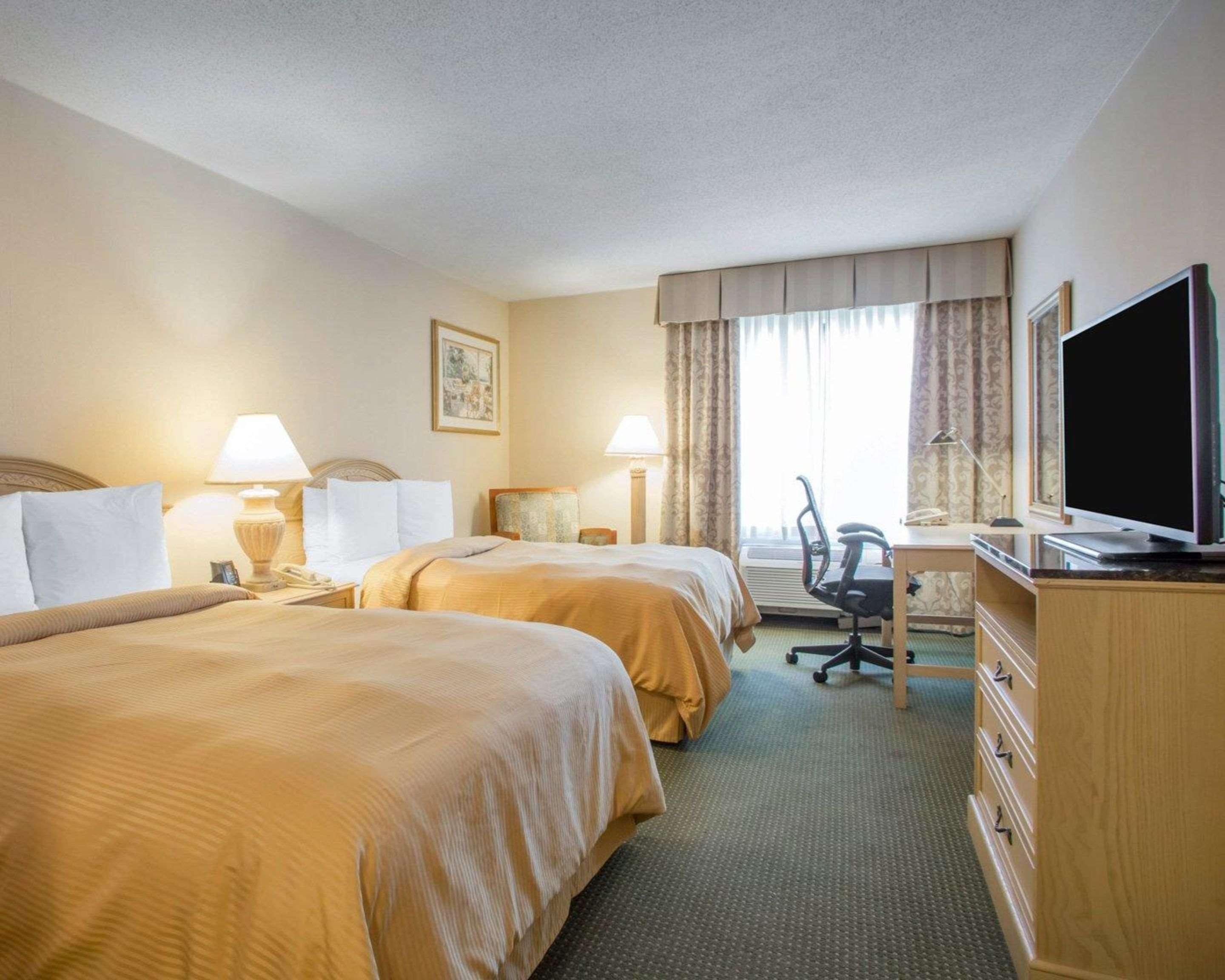 La Quinta Inn & Suites By Wyndham South Holland Buitenkant foto