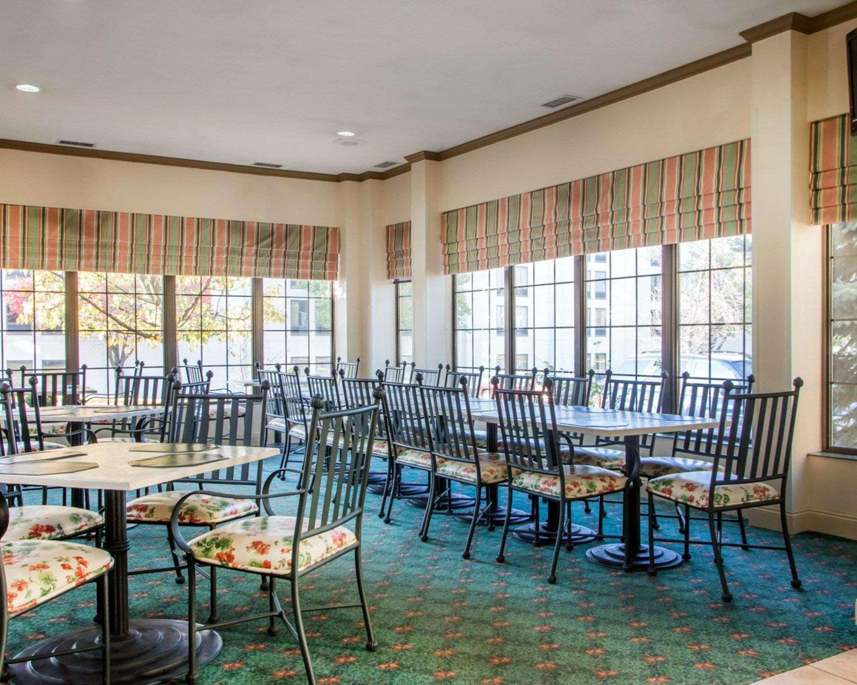 La Quinta Inn & Suites By Wyndham South Holland Buitenkant foto