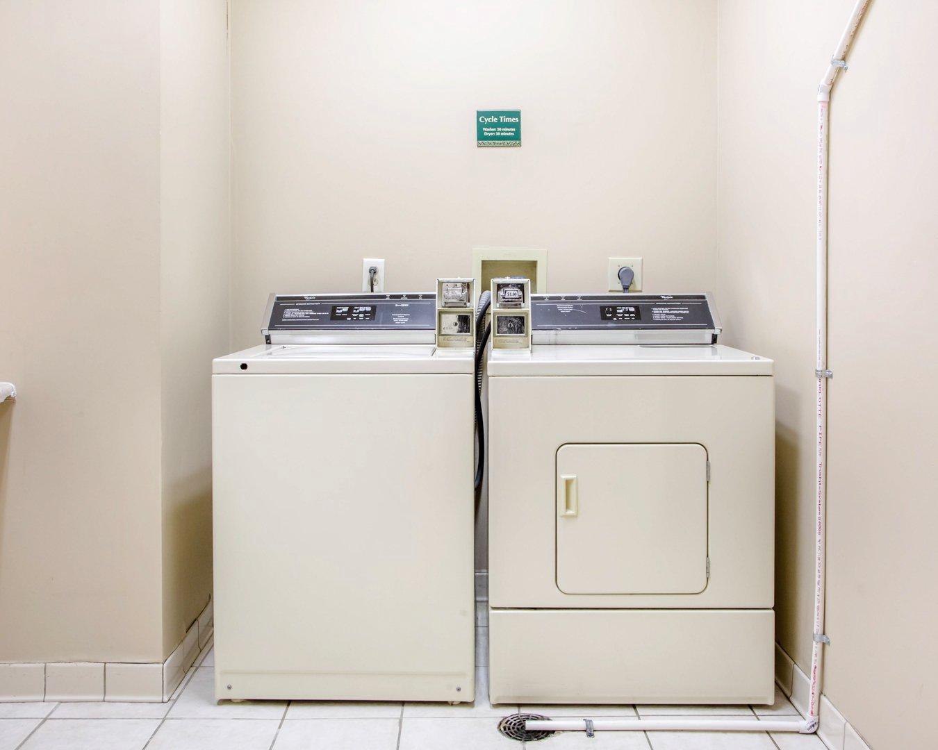 La Quinta Inn & Suites By Wyndham South Holland Buitenkant foto