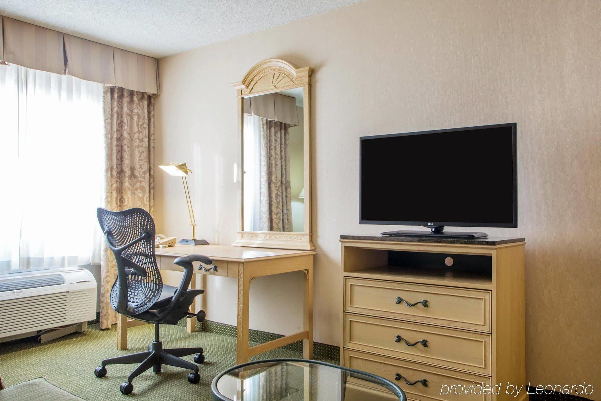 La Quinta Inn & Suites By Wyndham South Holland Buitenkant foto